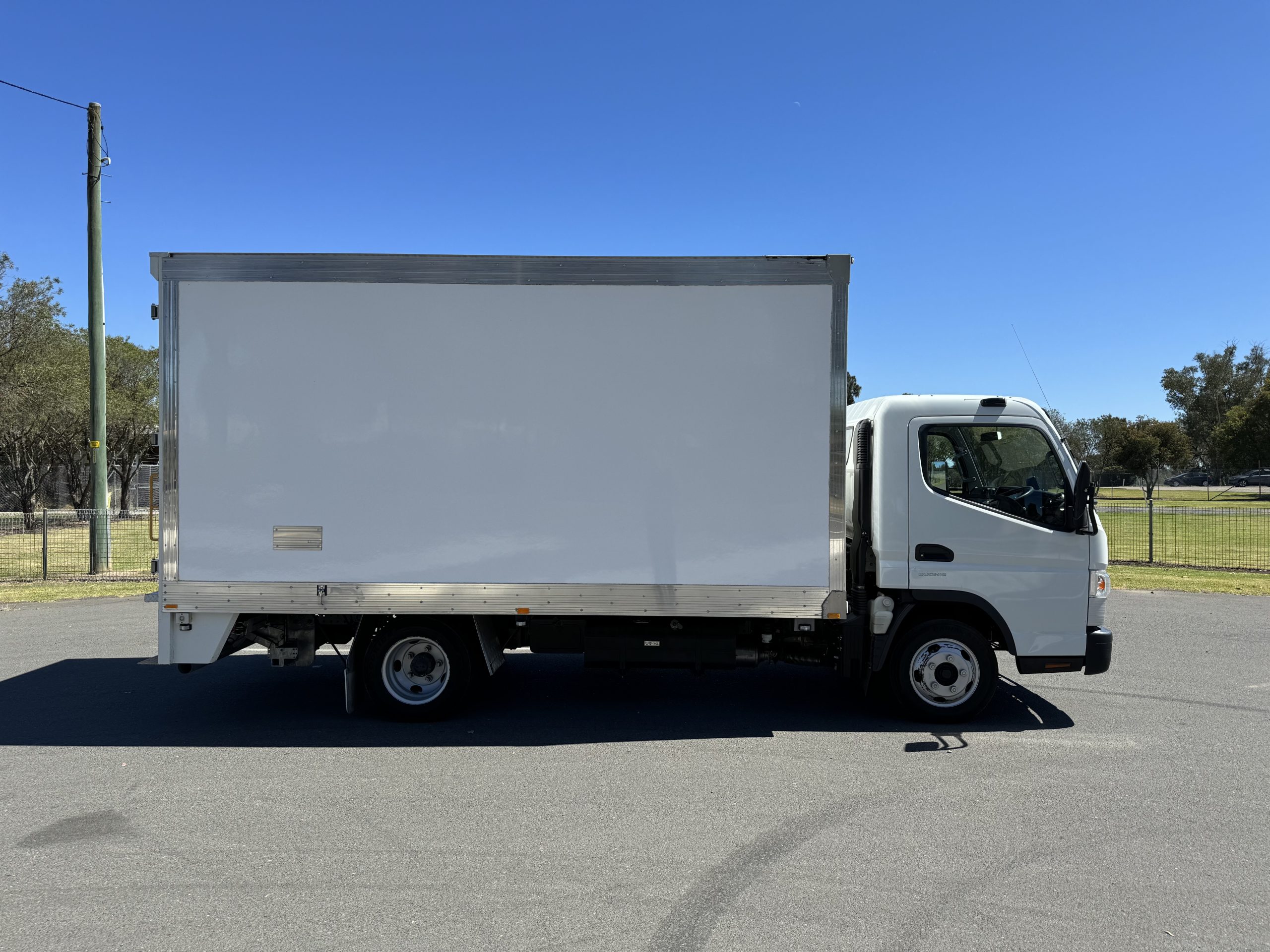 2020 Fuso Canter 515 Car Licence Pantech – Truck Nation