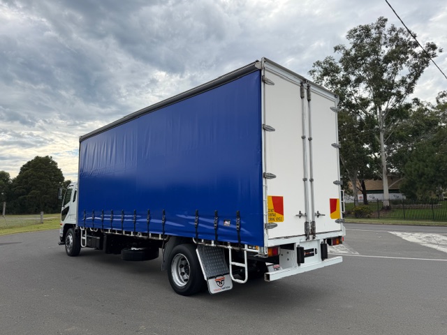 2018 Fuso Fighter 1627 12 Pallet Curtainsider image 5