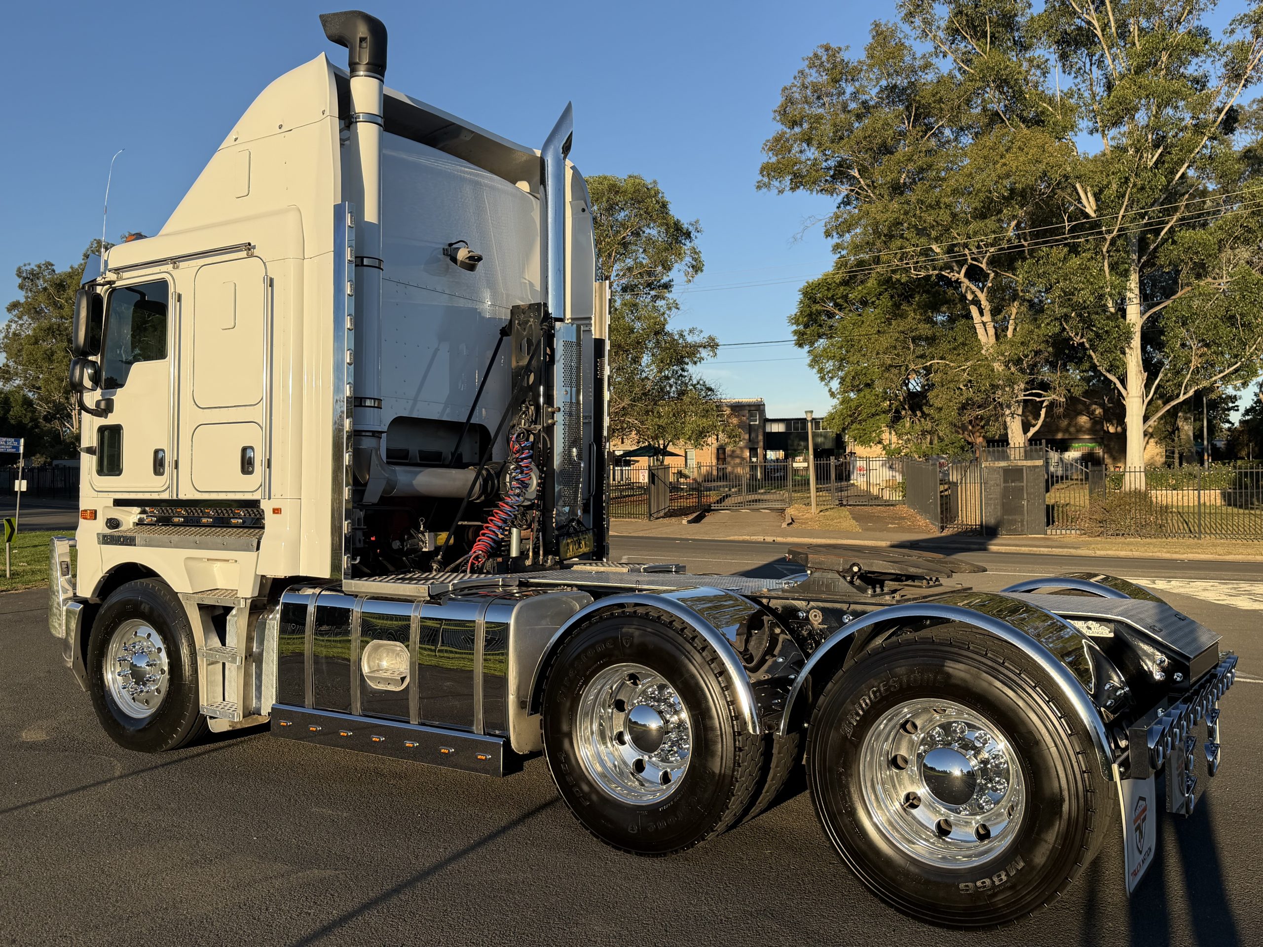 2019 Kenworth k200 Prime Mover image 5