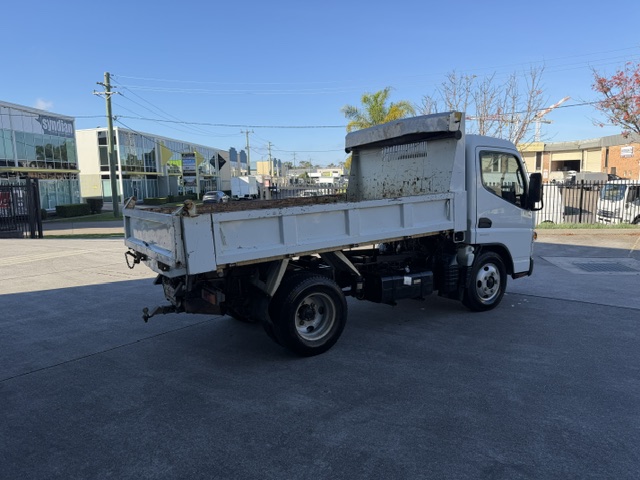 2023 Fuso Canter 615s Tipper image 3