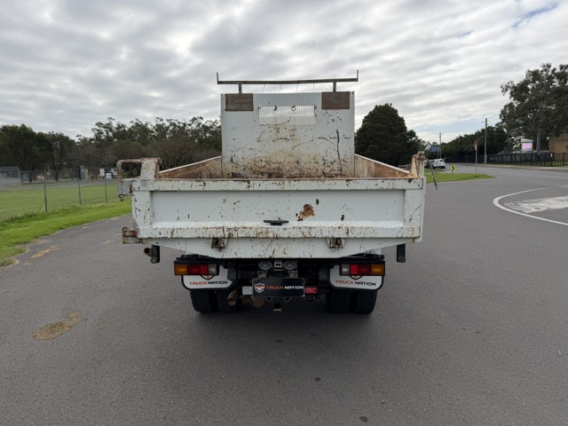 2022 Fuso Canter 615s Tipper image 4