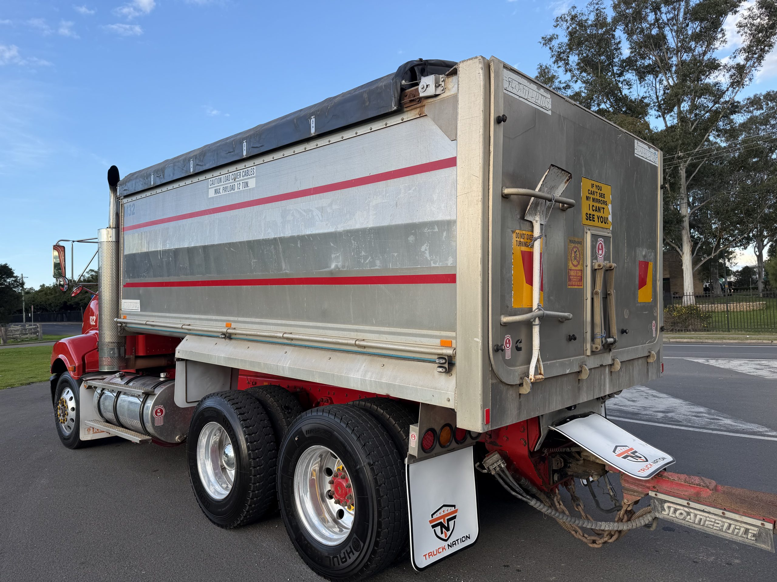 2009 Kenworth T403 Tipper And Dog image 5